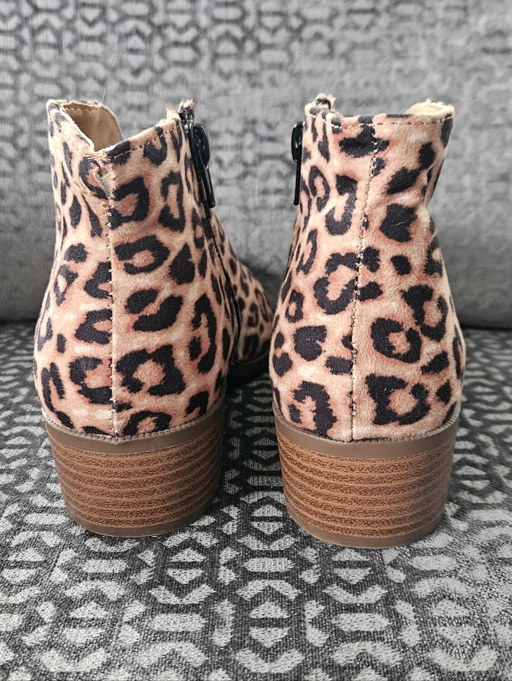 Qupid Women's Leopard Print Ankle Booties, Sz 6, Great Condition